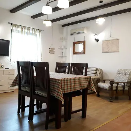 Casa Rustica Biograd Apartman *